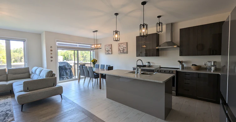 196 Ramblewood Drive, Wasaga Beach, ON, L9Z 0L6 - 2