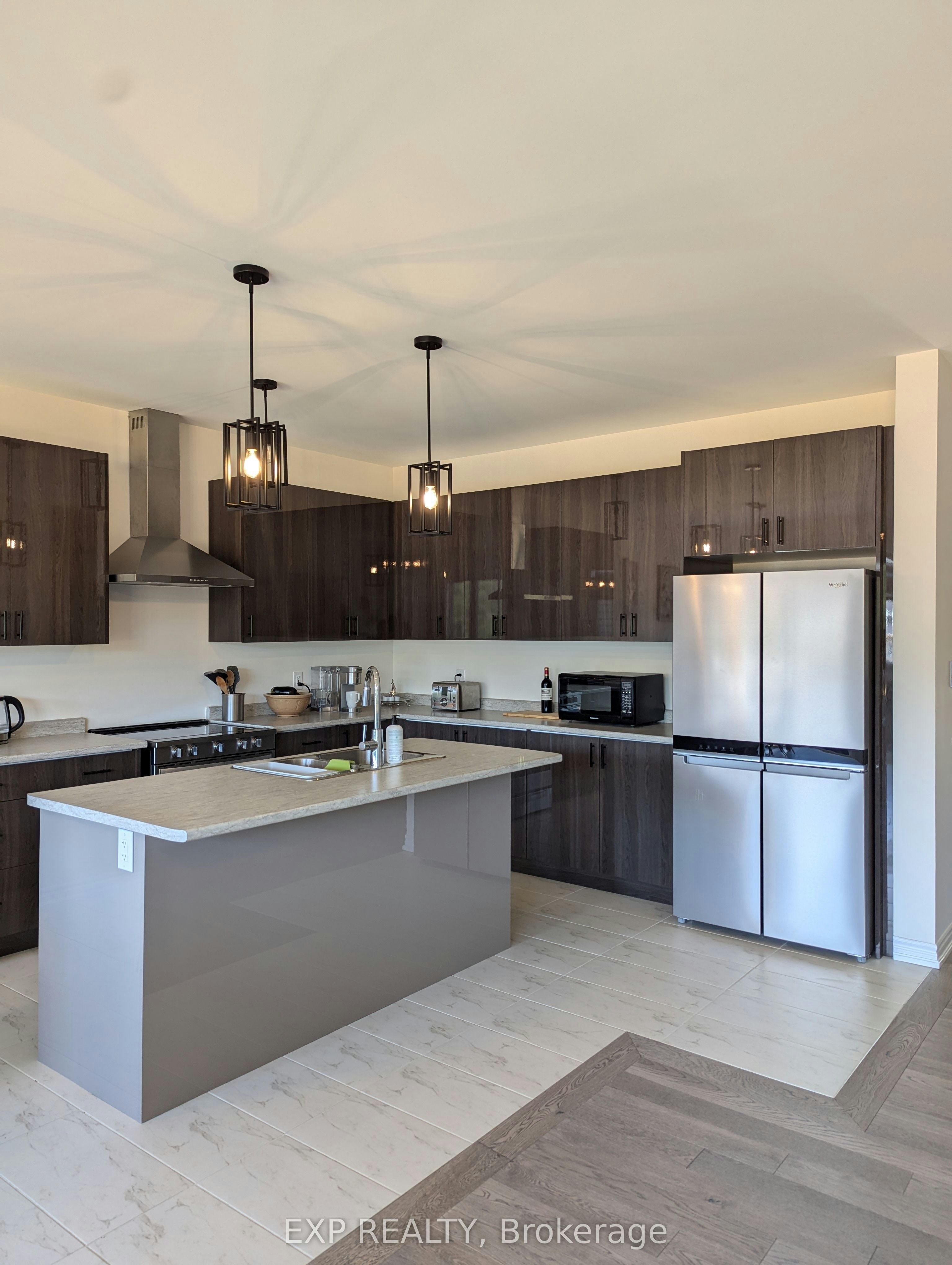 196 Ramblewood Drive, Wasaga Beach, ON, L9Z 0L6 - 4