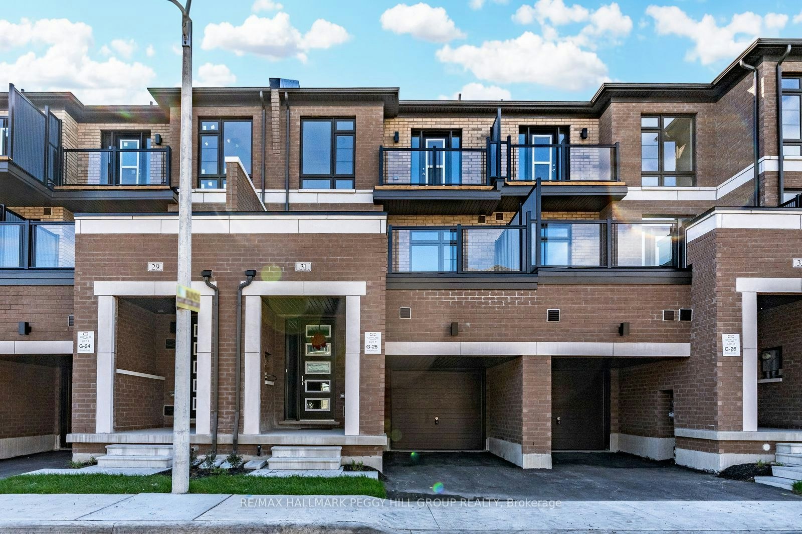 31 Bluebird Lane, Barrie, ON, L4N 6A3