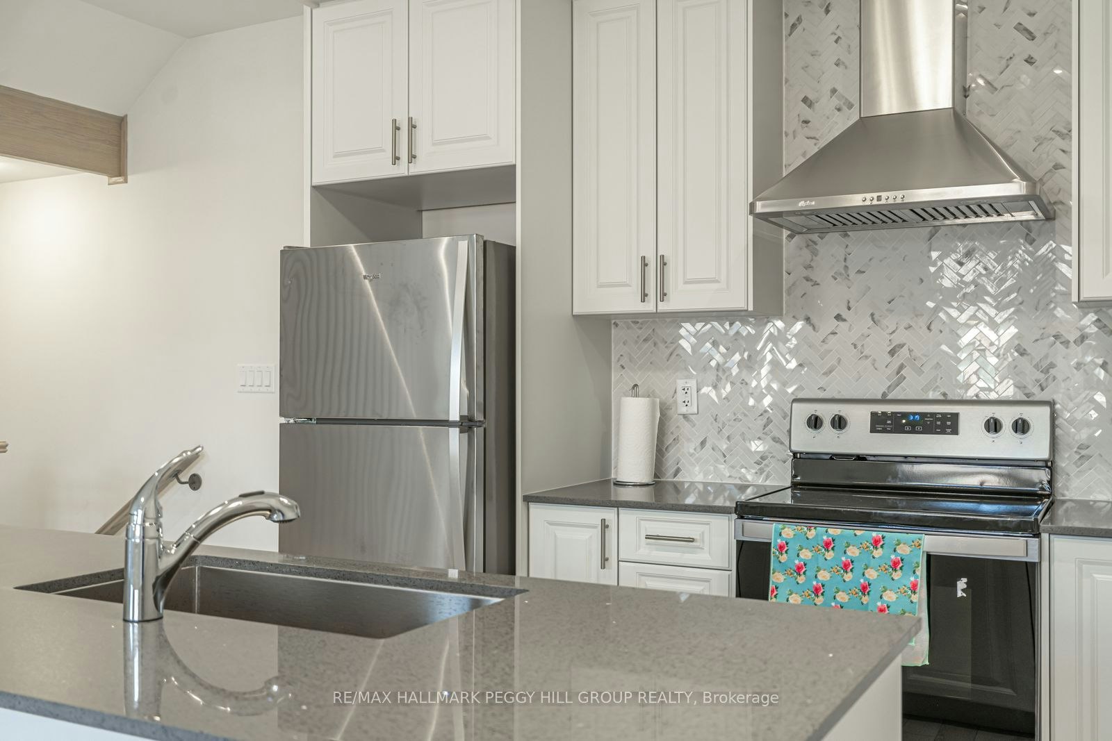 31 Bluebird Lane, Barrie, ON, L4N 6A3 - 3