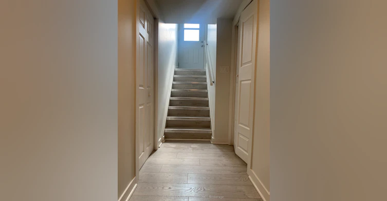Unit 1-44 Cynthia Court, Barrie, ON, L4M 2X4 - 6