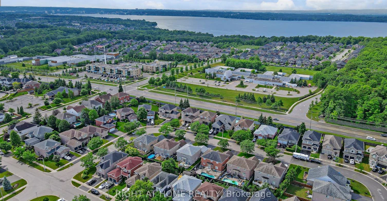 38 Prince George Crescent, Barrie, ON, L4N 0K9 - 13