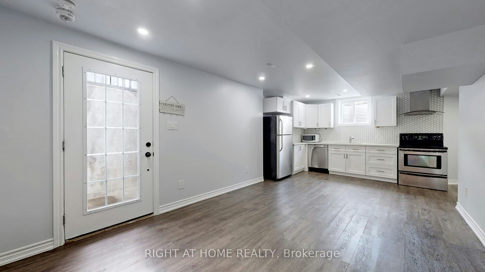 38 Prince George Crescent, Barrie, ON, L4N 0K9 - 3