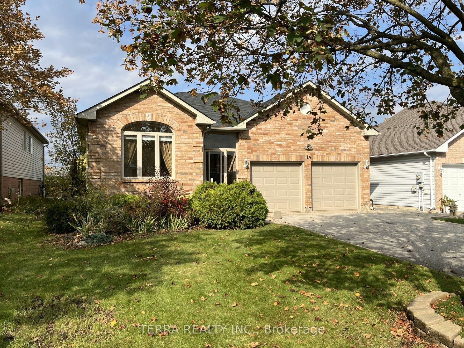 14 Webb Street, Barrie, ON, L4N 6V2