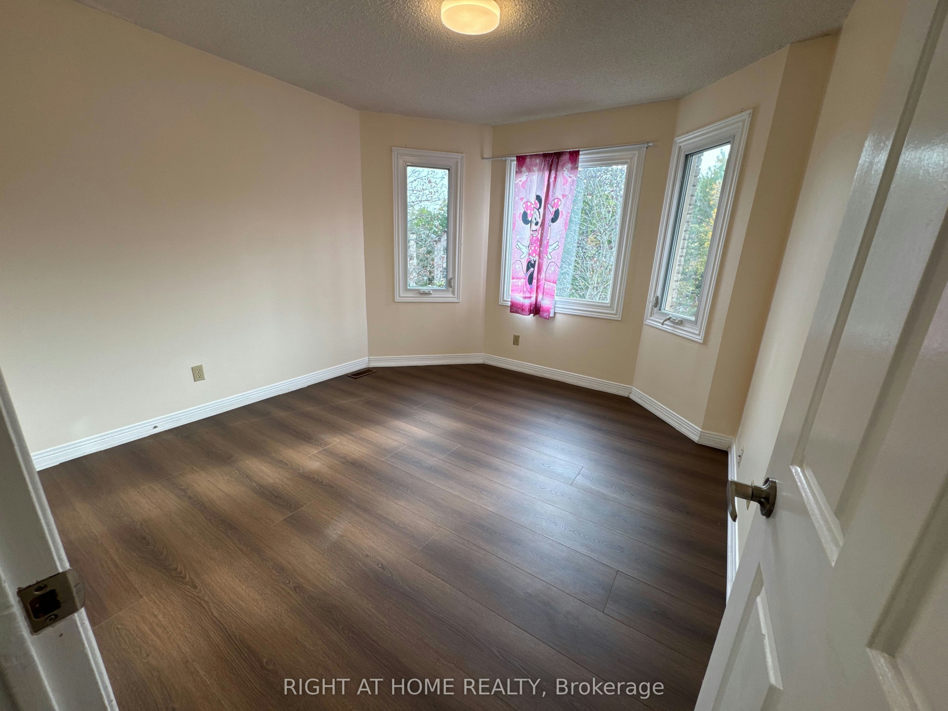 114 Browning Trail, Barrie, ON, L4N 6R3 - 20