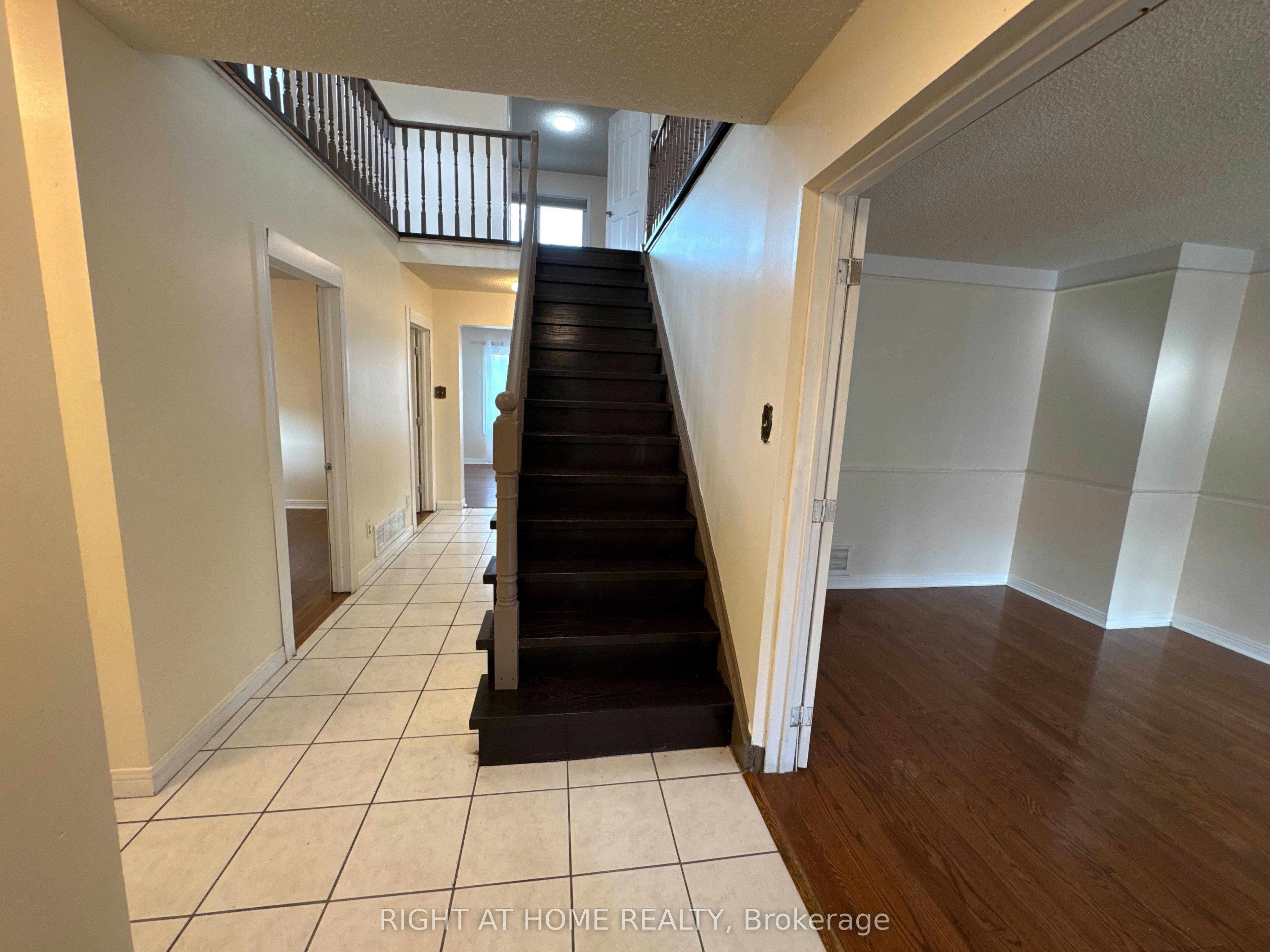 114 Browning Trail, Barrie, ON, L4N 6R3 - 6