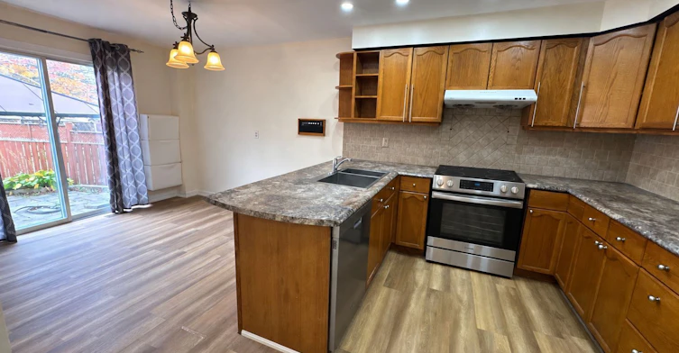 114 Browning Trail, Barrie, ON, L4N 6R3 - 10