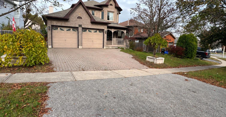 114 Browning Trail, Barrie, ON, L4N 6R3 - 2