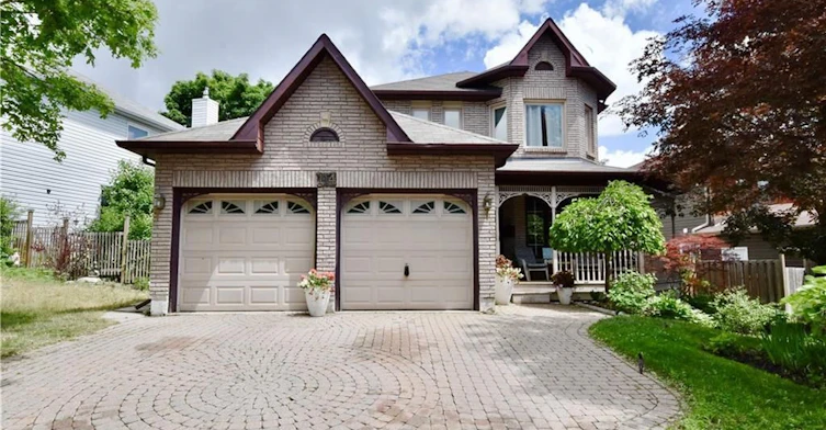 114 Browning Trail, Barrie, ON, L4N 6R3
