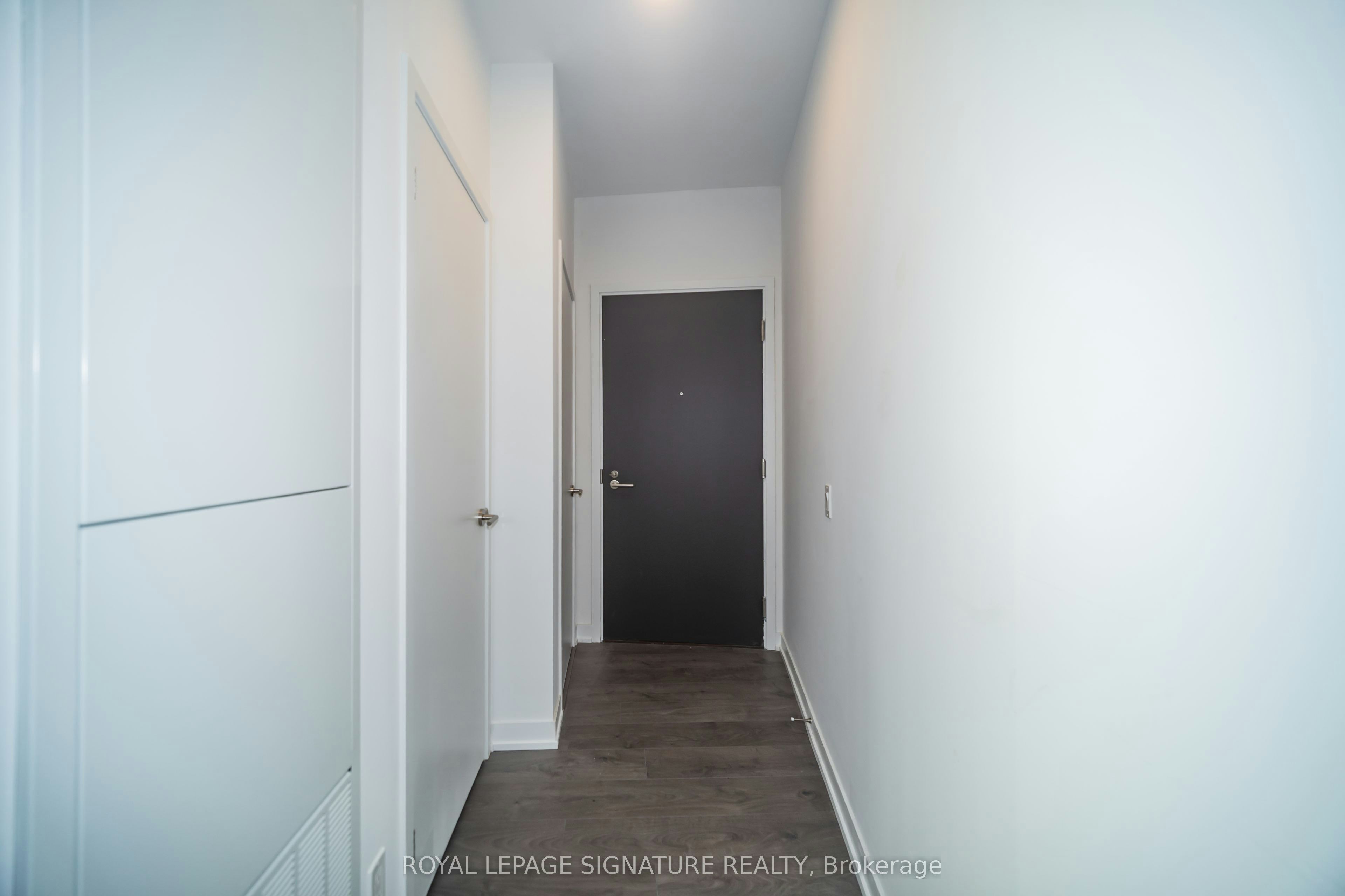 2901-39 Mary Street, Barrie, ON, L4N 1S9 - 4