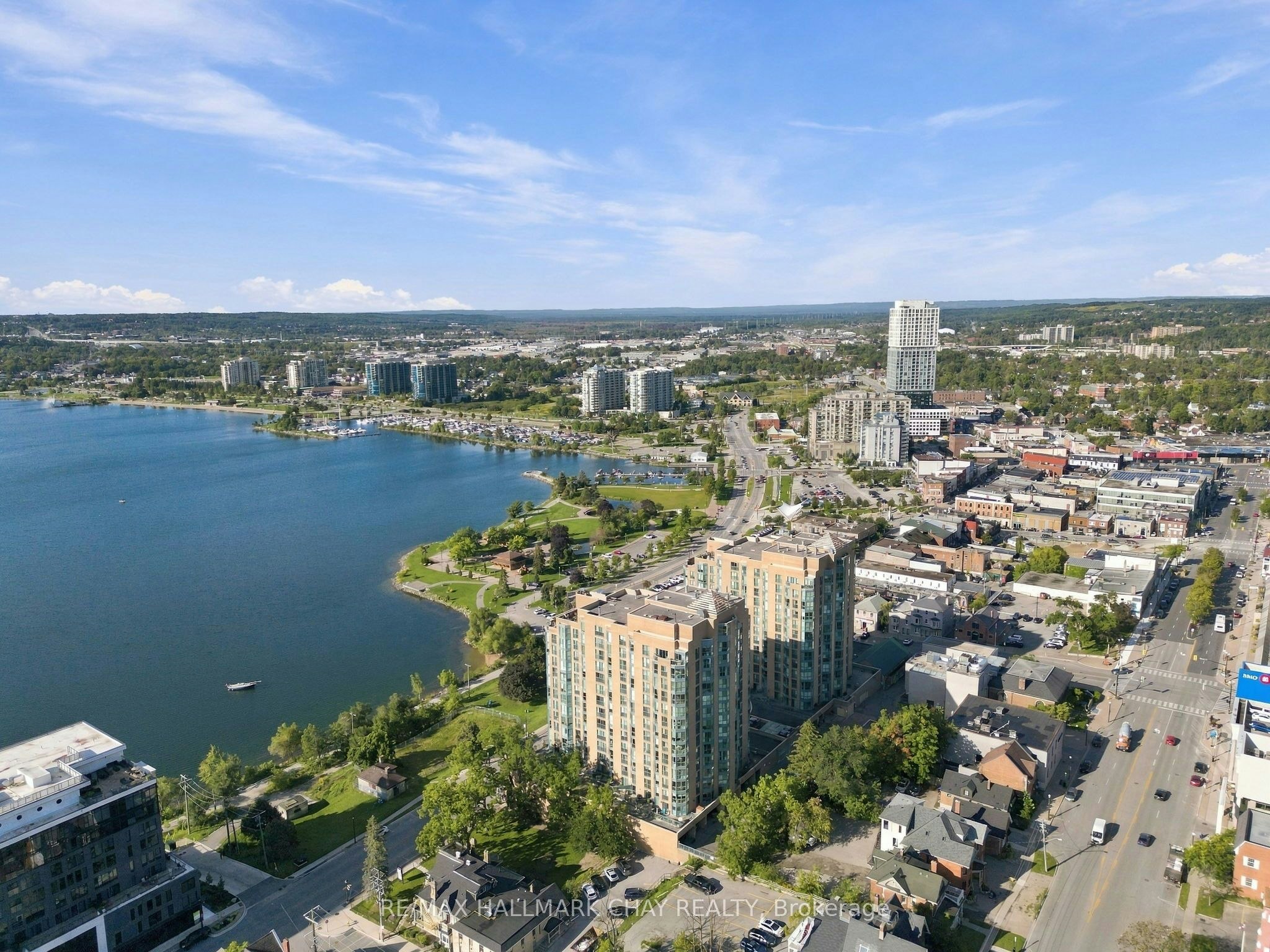710-150 Dunlop Street E, Barrie, ON, L4M 6H1 - 2