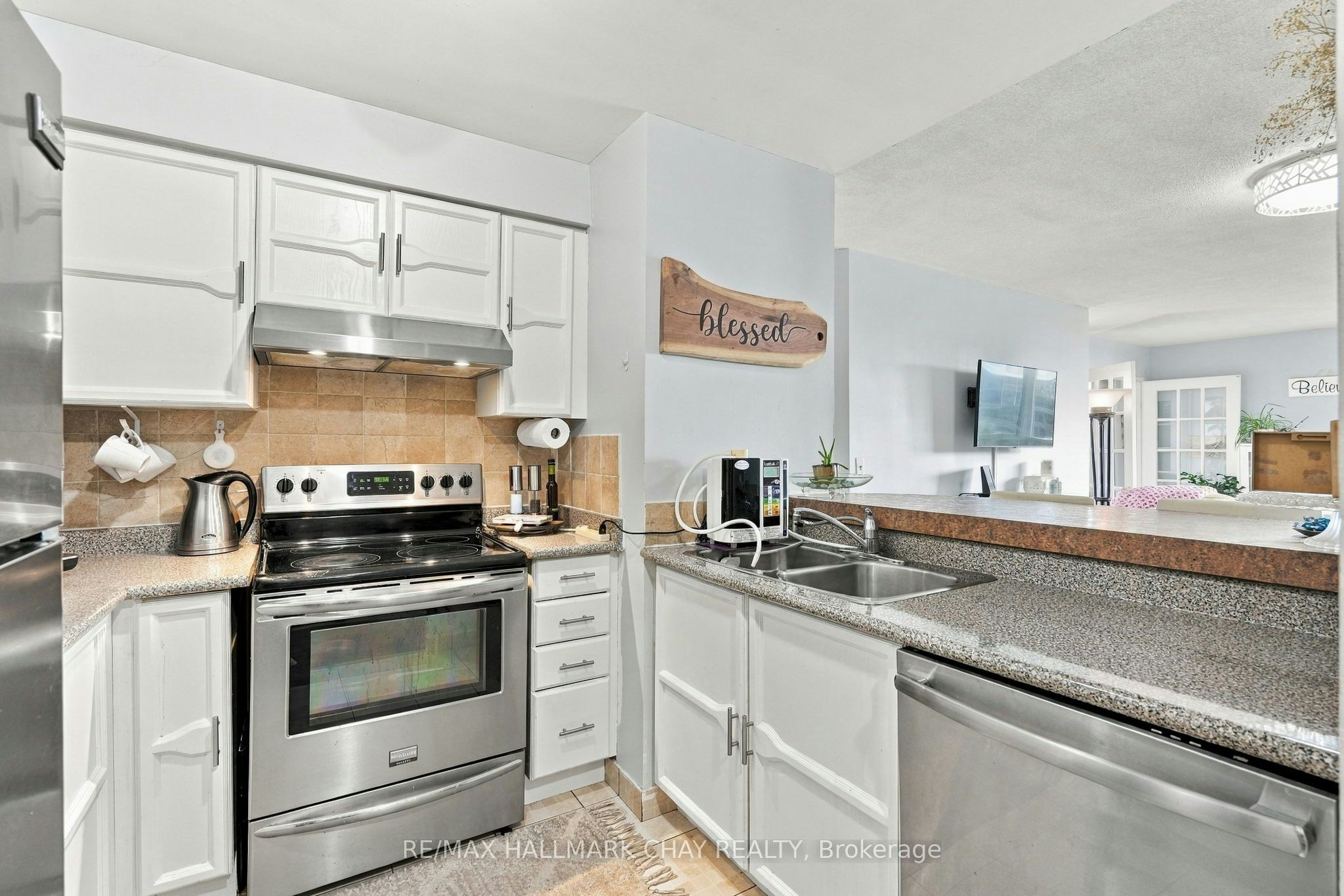 710-150 Dunlop Street E, Barrie, ON, L4M 6H1 - 9