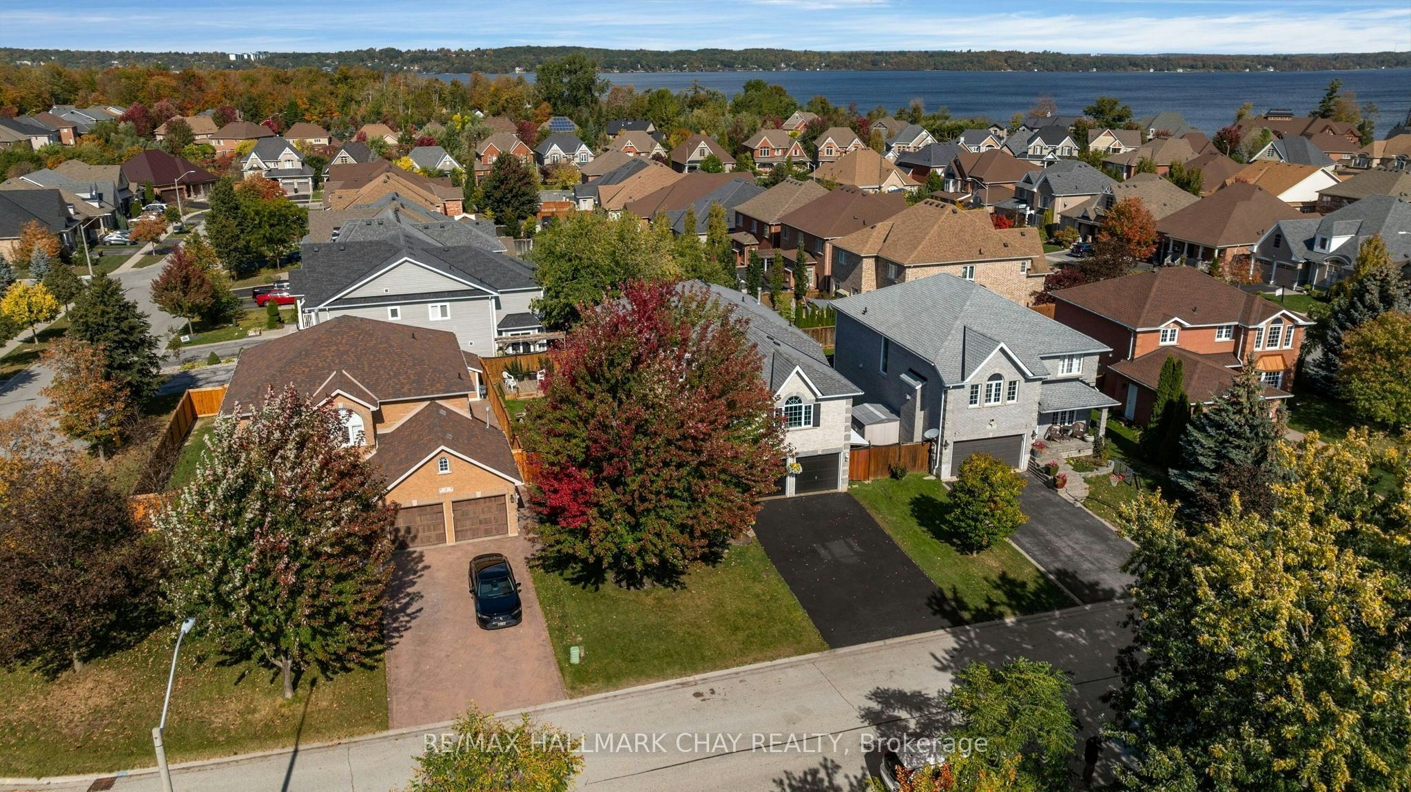 6 Whispering Pine Place, Barrie, ON, L4N 9R9