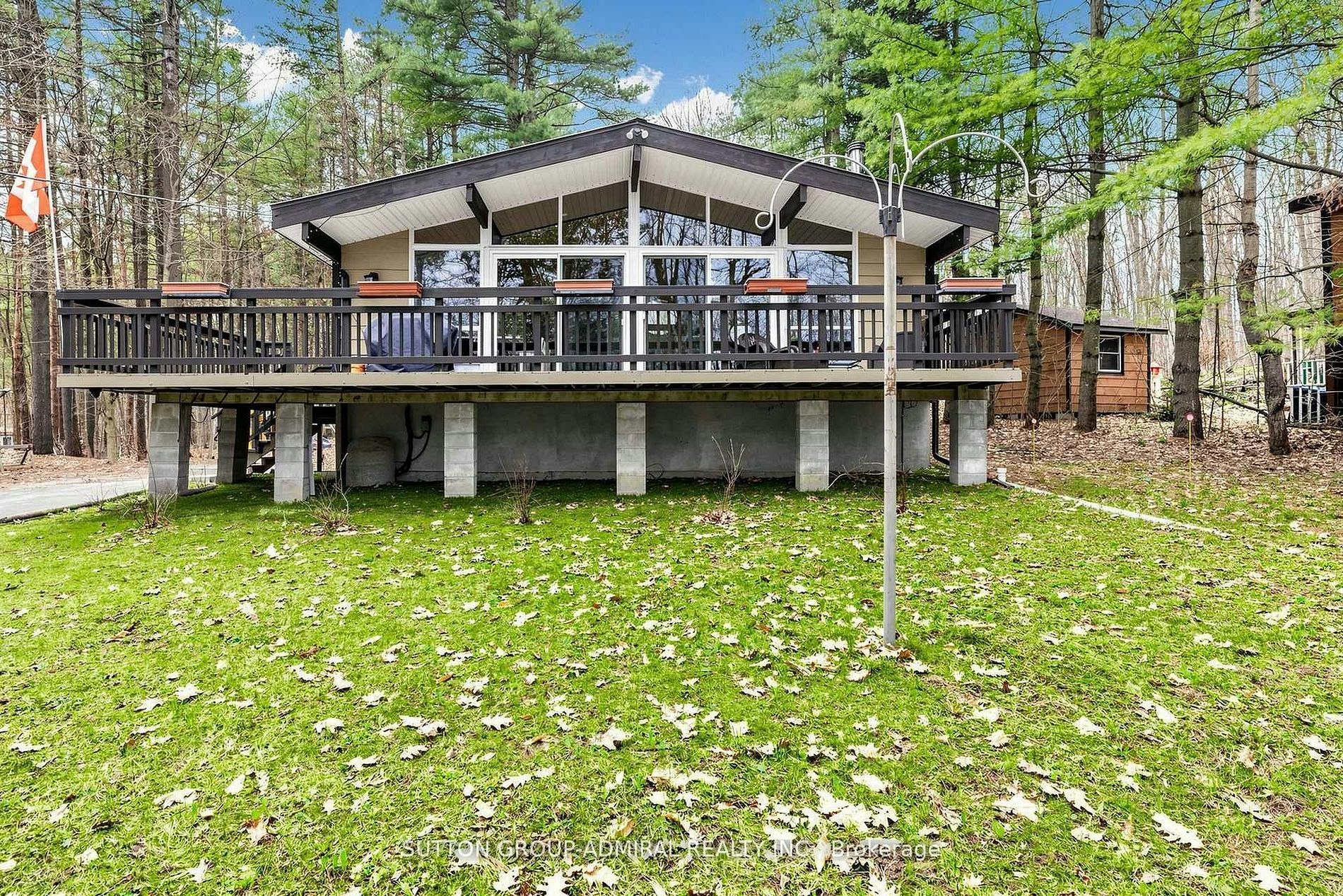 28 Timcourt Drive, Tiny, ON, L9M 0B9