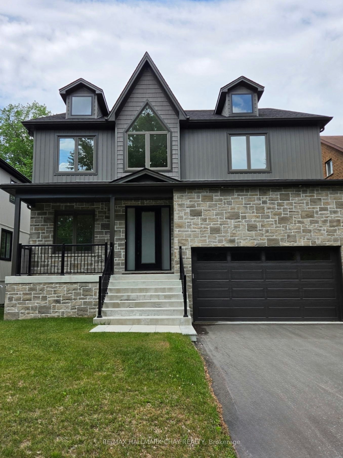 86 37th Street N, Wasaga Beach, ON, L9Z 2B5