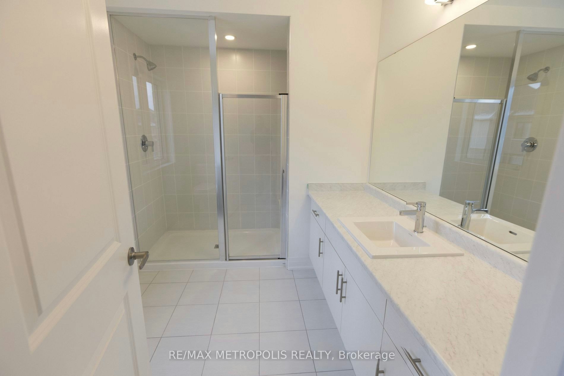 37 Shepherd Drive, Barrie, ON, L9S 2Z4 - 12
