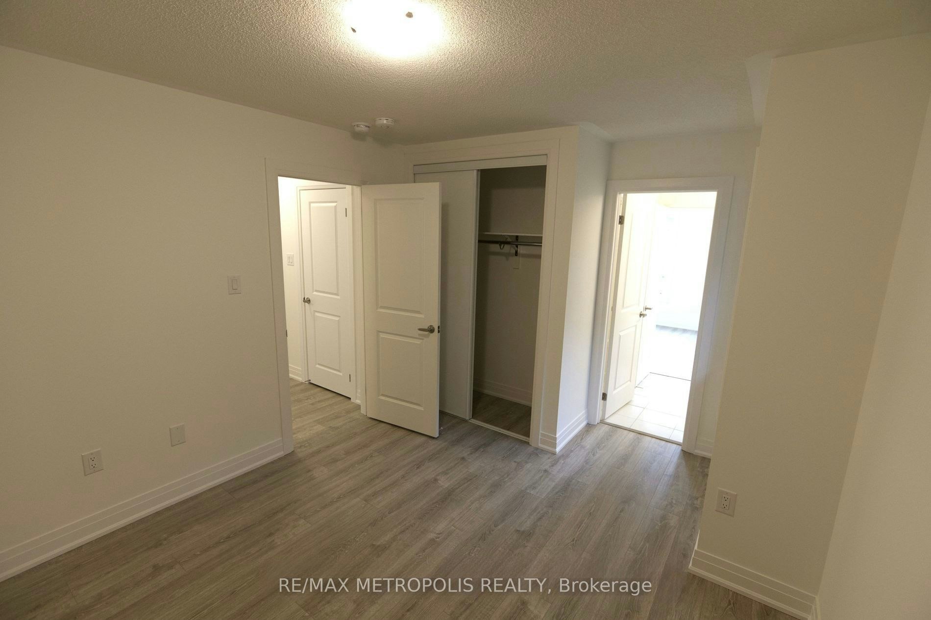 37 Shepherd Drive, Barrie, ON, L9S 2Z4 - 7