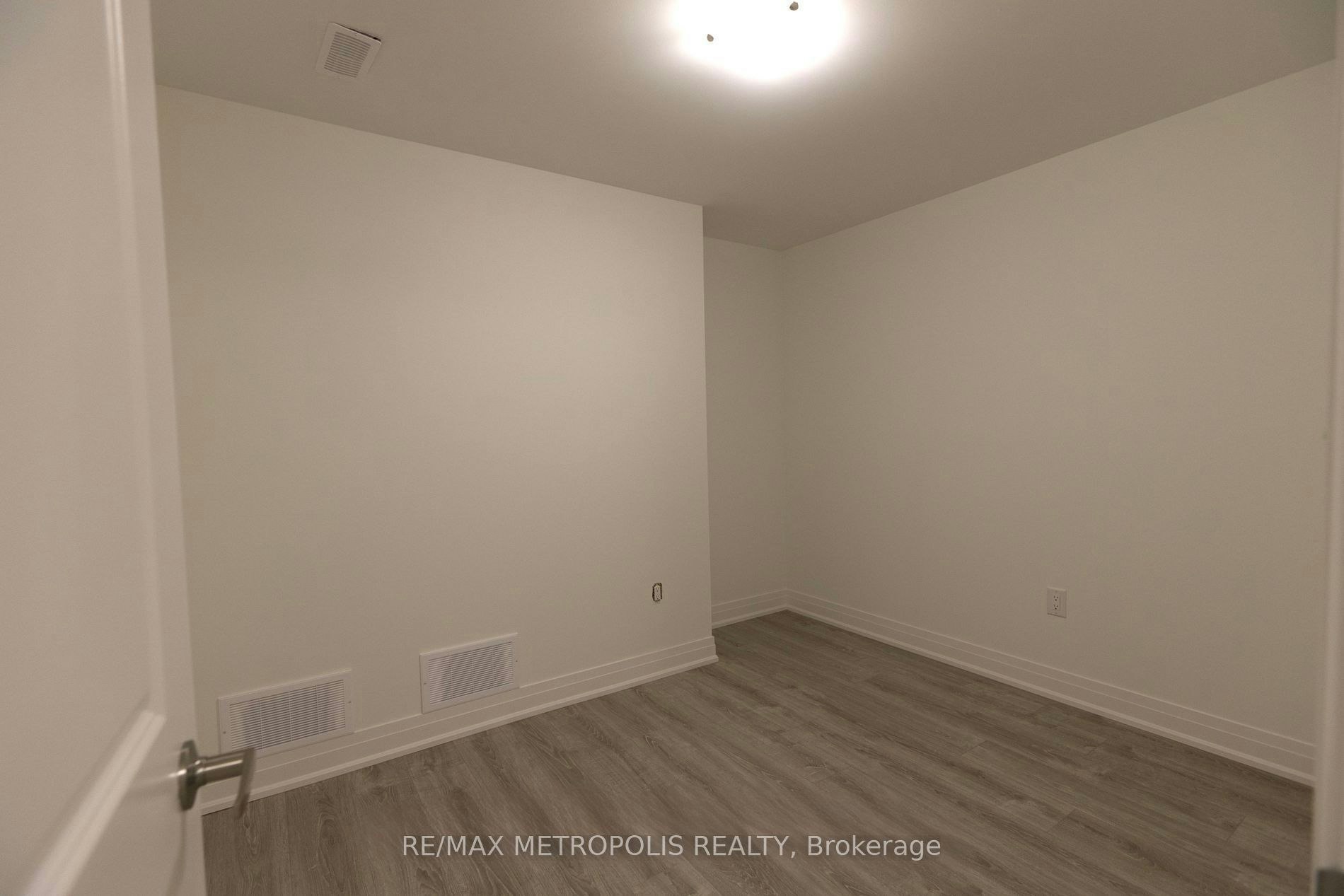 37 Shepherd Drive, Barrie, ON, L9S 2Z4 - 9