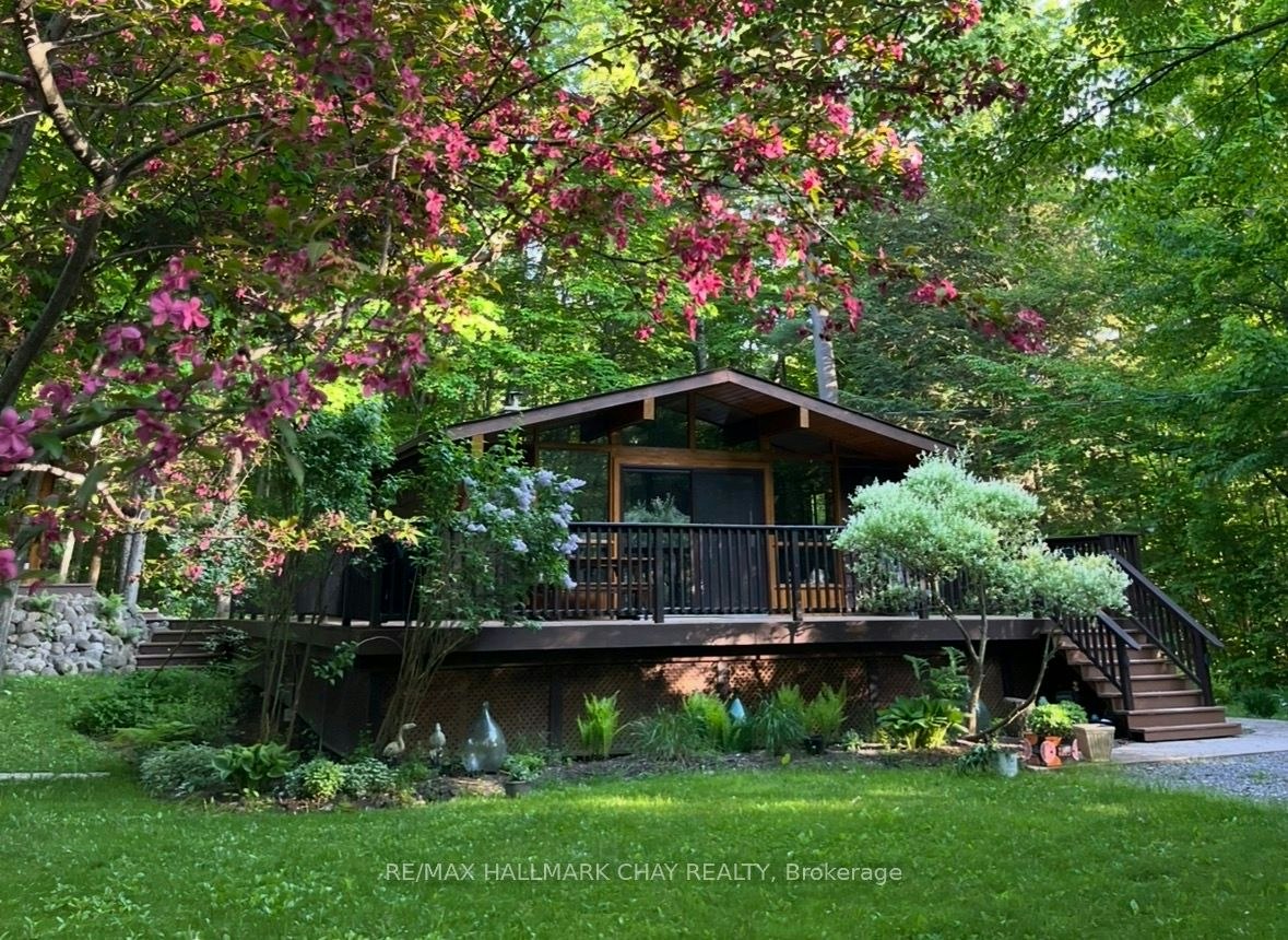 691 Rue Lafontaine Road W, Tiny, ON, L9M 0L6