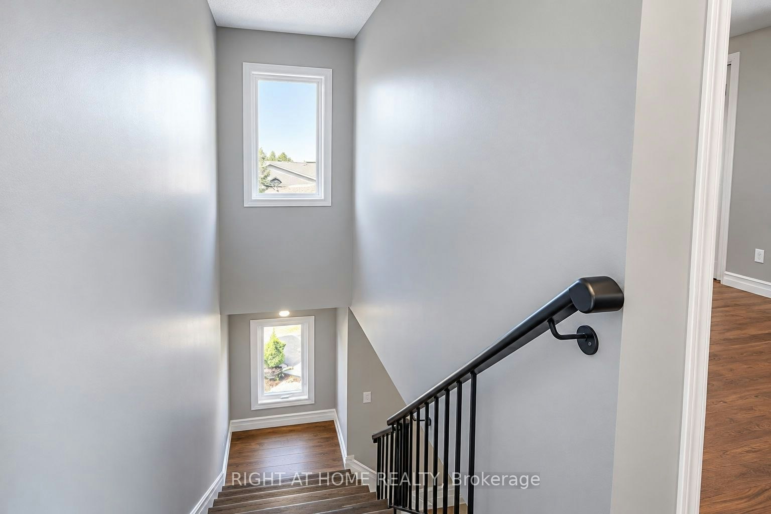 56-508 Essa Road, Barrie, ON, L0M 1A0 - 9