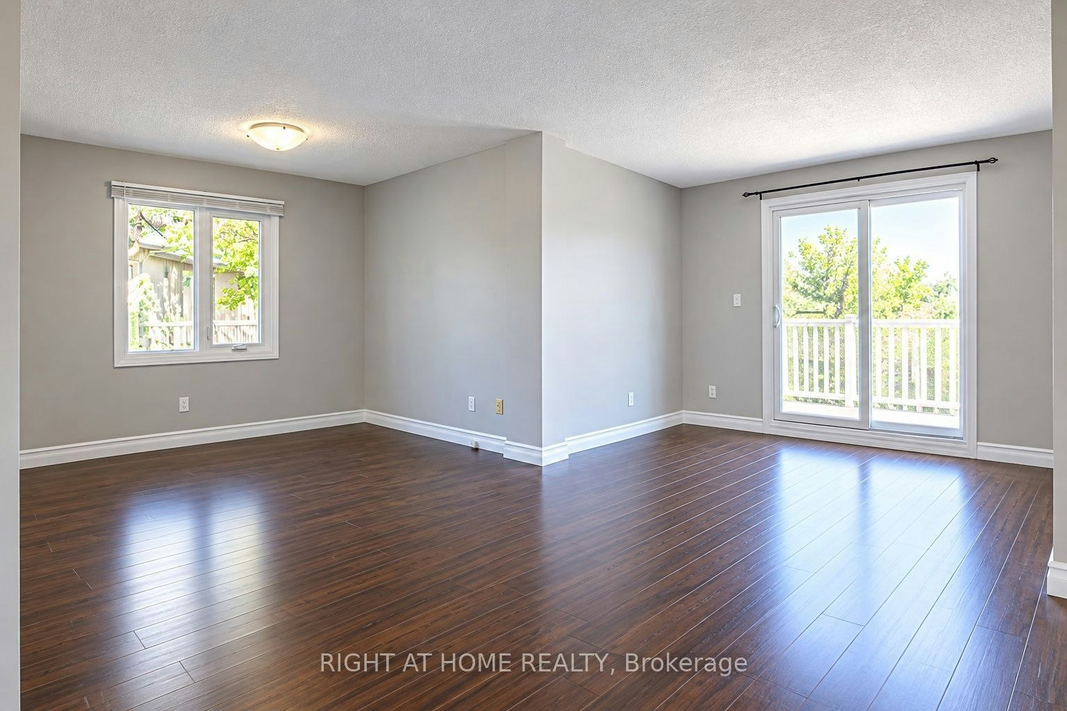 56-508 Essa Road, Barrie, ON, L0M 1A0 - 2