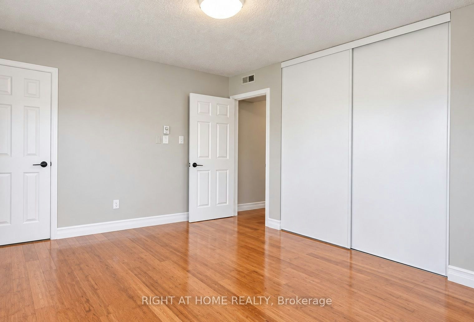 56-508 Essa Road, Barrie, ON, L0M 1A0 - 11