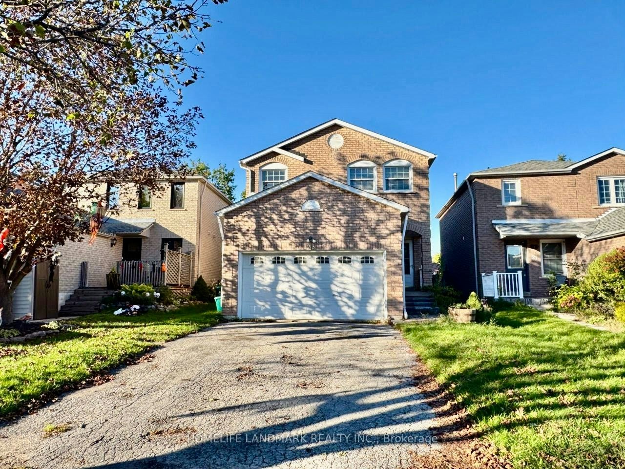 23 Wallace Drive, Barrie, ON, L4N 7E2