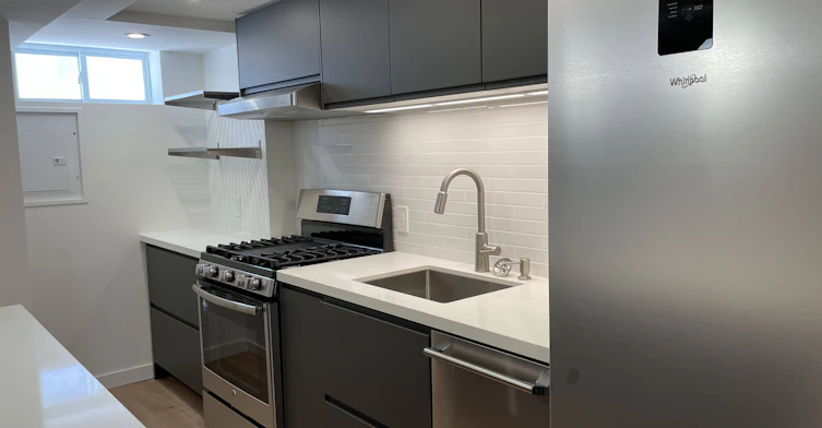 2-82 Gunn Street, Barrie, ON, L4M 2H5 - 3