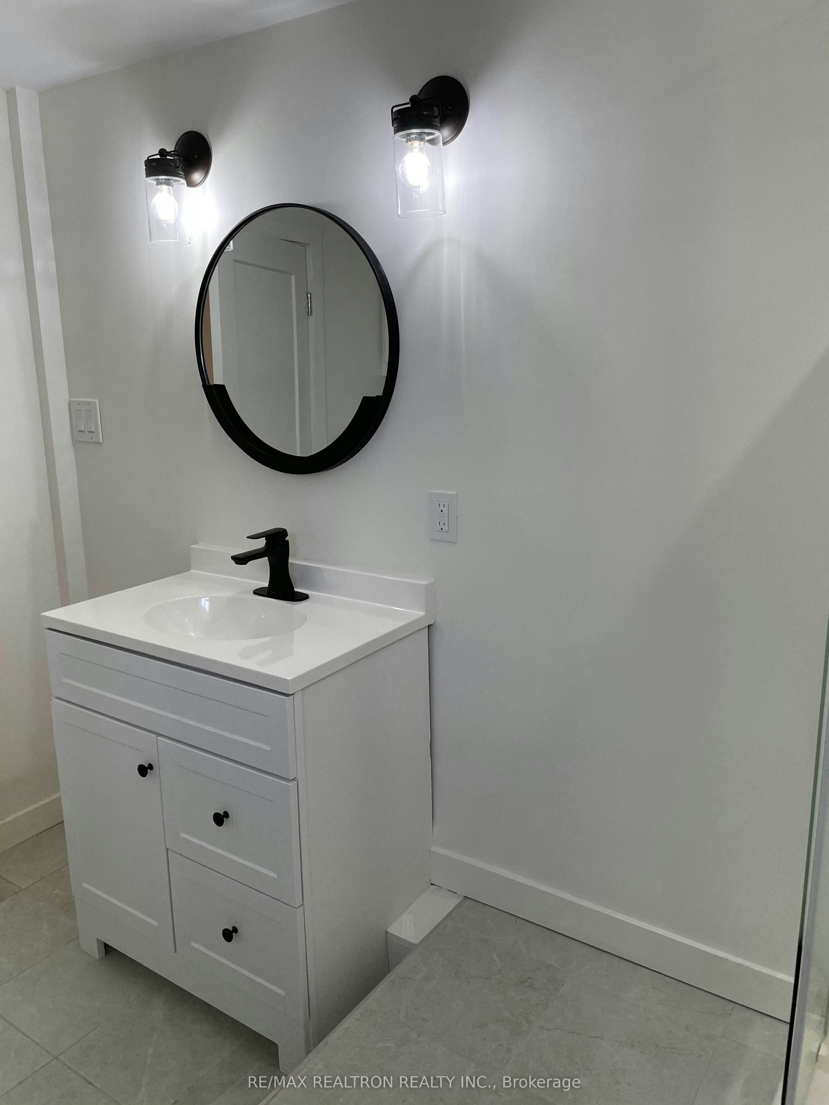 2-82 Gunn Street, Barrie, ON, L4M 2H5 - 9