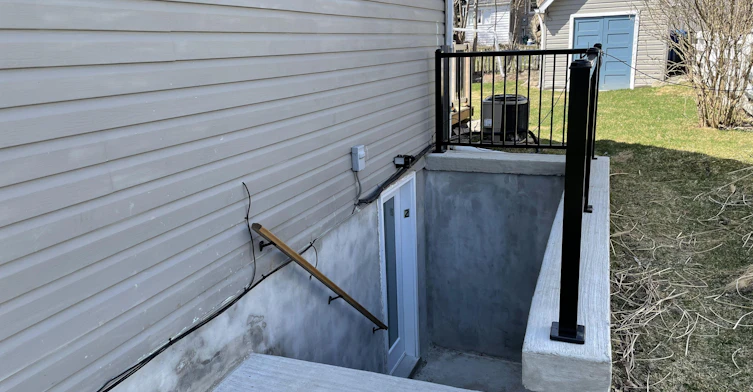 2-82 Gunn Street, Barrie, ON, L4M 2H5 - 2