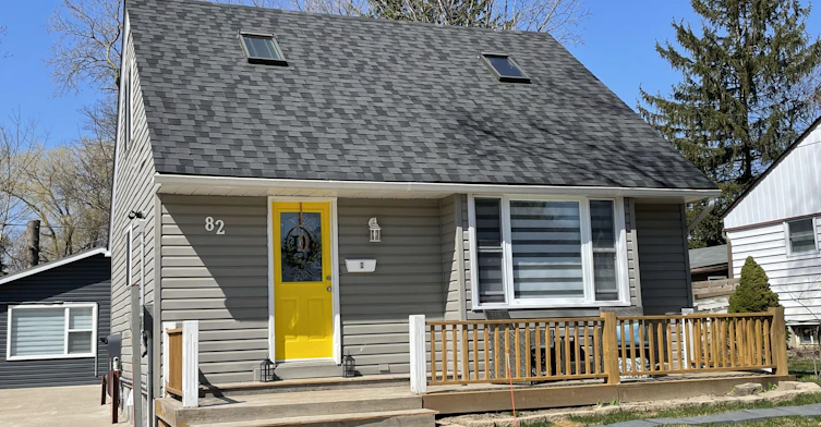 2-82 Gunn Street, Barrie, ON, L4M 2H5