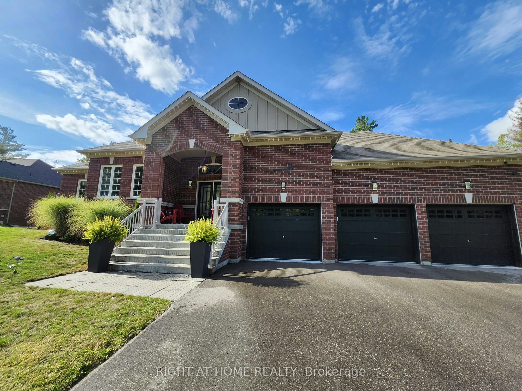 84 Diamond Valley Drive, Oro-Medonte, ON, L0L 2E0