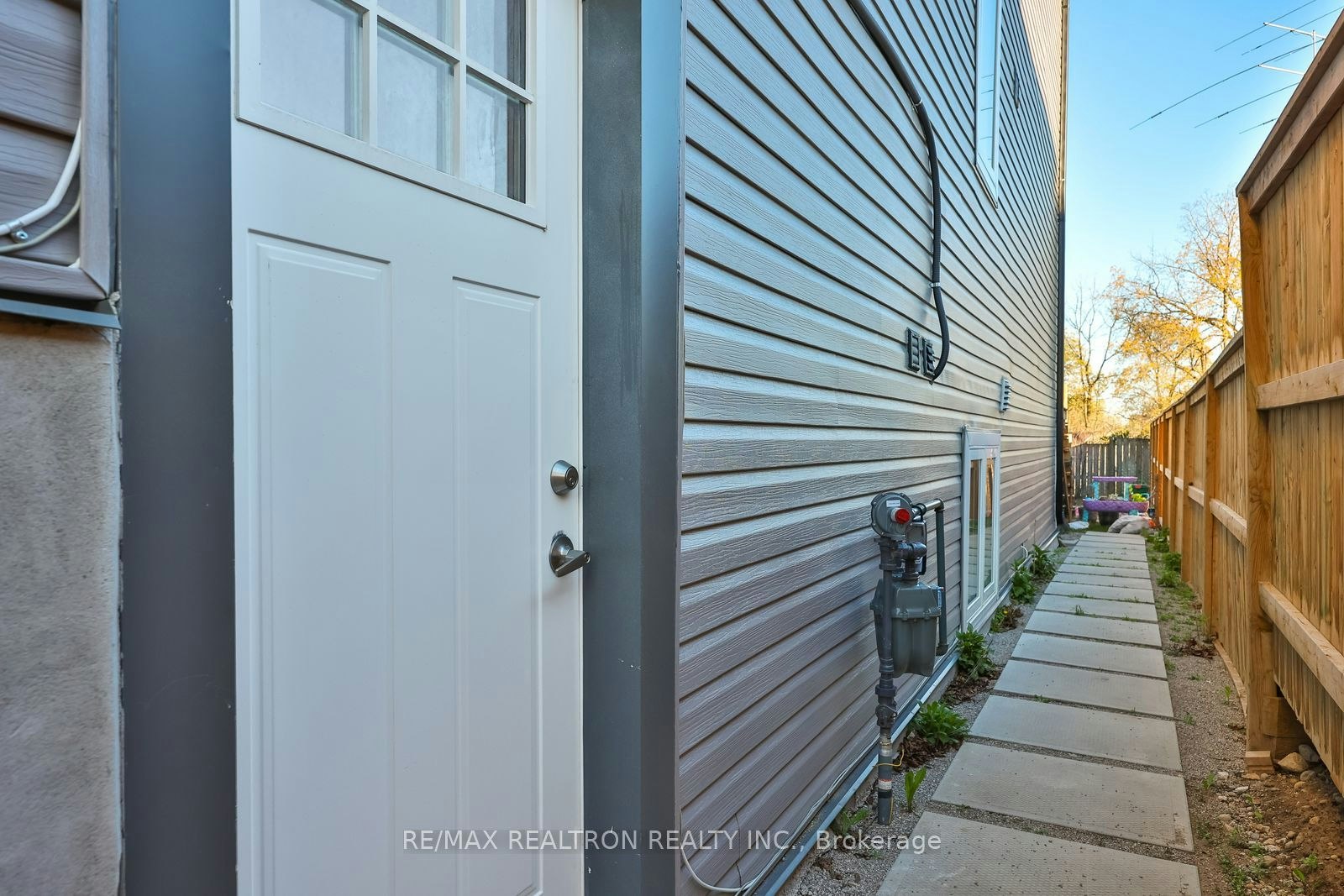 101 Sophia St W Street, Barrie, ON, L4N 1J4 - 20