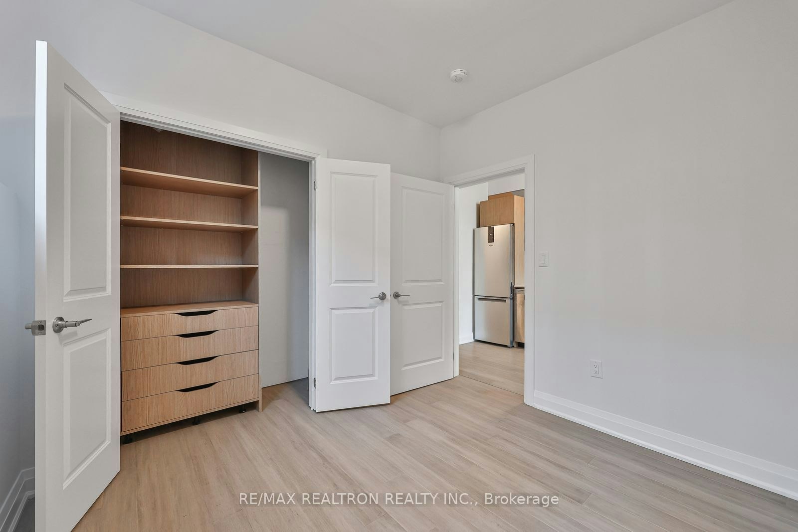 101 Sophia St W Street, Barrie, ON, L4N 1J4 - 12