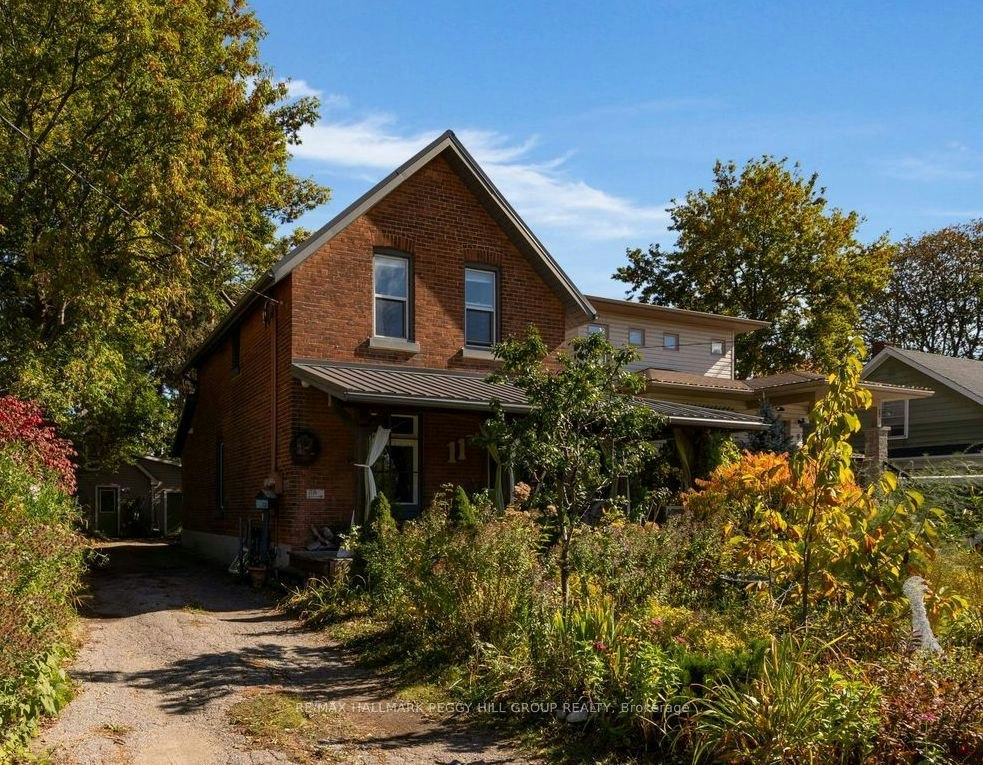 11 Frances Street N, Barrie, ON, L4N 1Z1