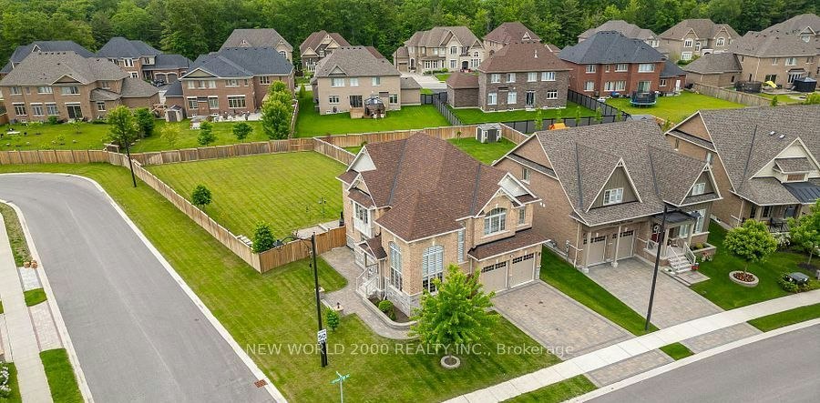 57 Victoria Wood Avenue, Springwater, ON, L9X 1Z8 - 2