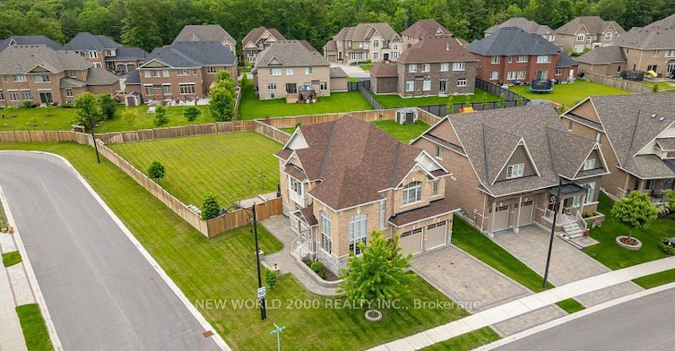 57 Victoria Wood Avenue, Springwater, ON, L9X 1Z8 - 2