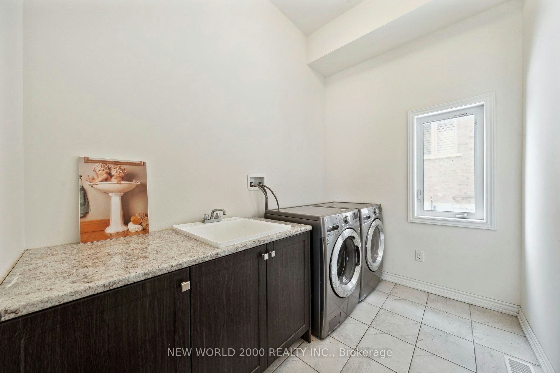 57 Victoria Wood Avenue, Springwater, ON, L9X 1Z8 - 27