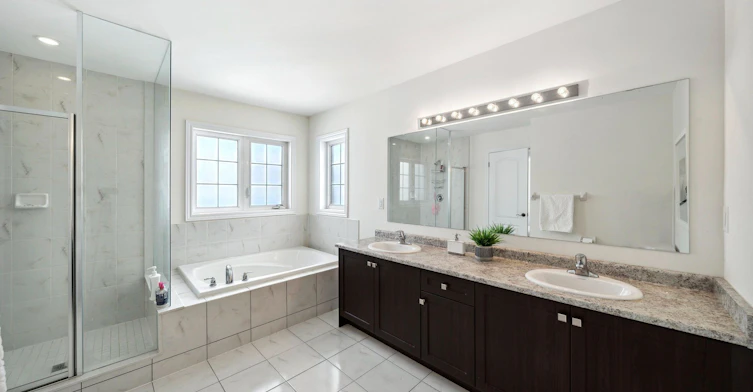 57 Victoria Wood Avenue, Springwater, ON, L9X 1Z8 - 37