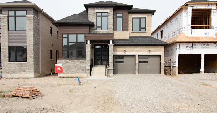 81 Bearberry Road, Springwater, ON, L0L 1Y3