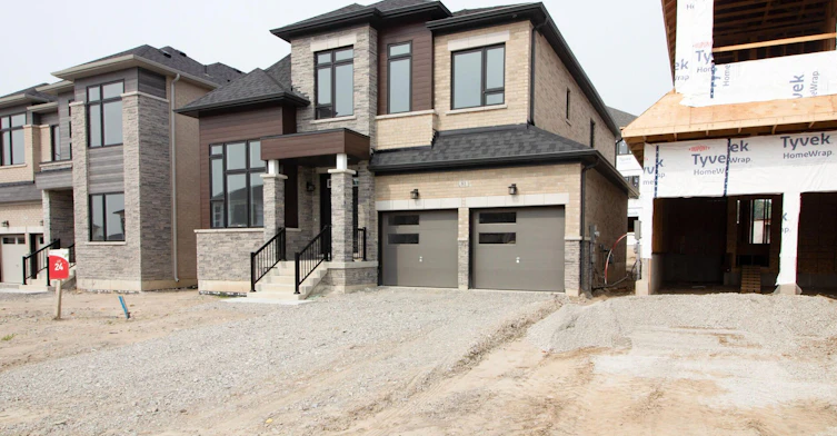 81 Bearberry Road, Springwater, ON, L0L 1Y3 - 2