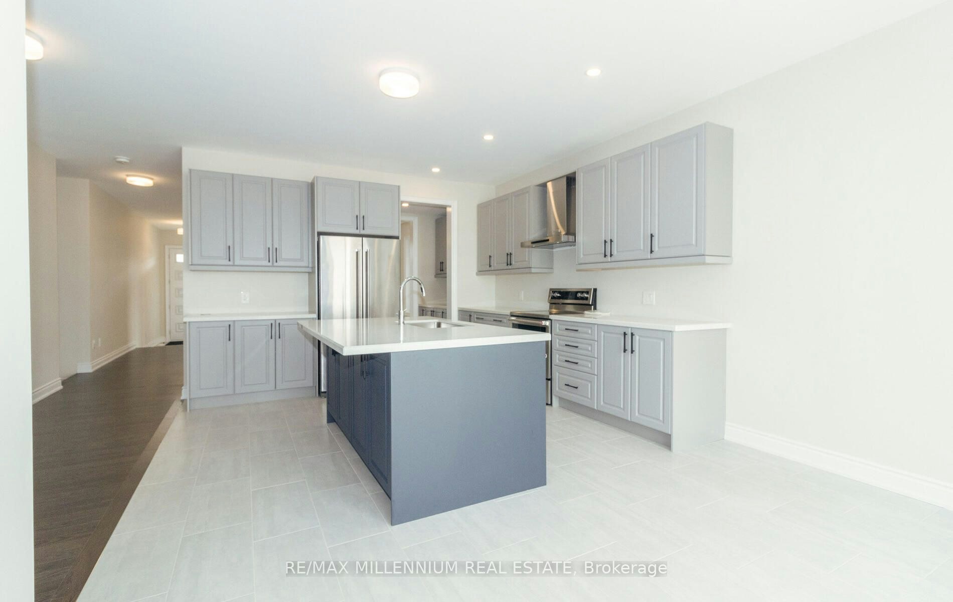 81 Bearberry Road, Springwater, ON, L0L 1Y3 - 11
