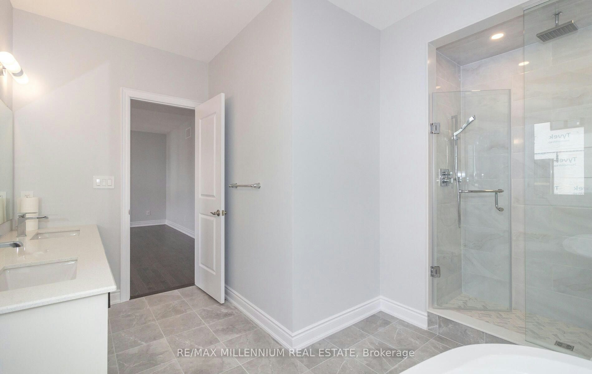 81 Bearberry Road, Springwater, ON, L0L 1Y3 - 37