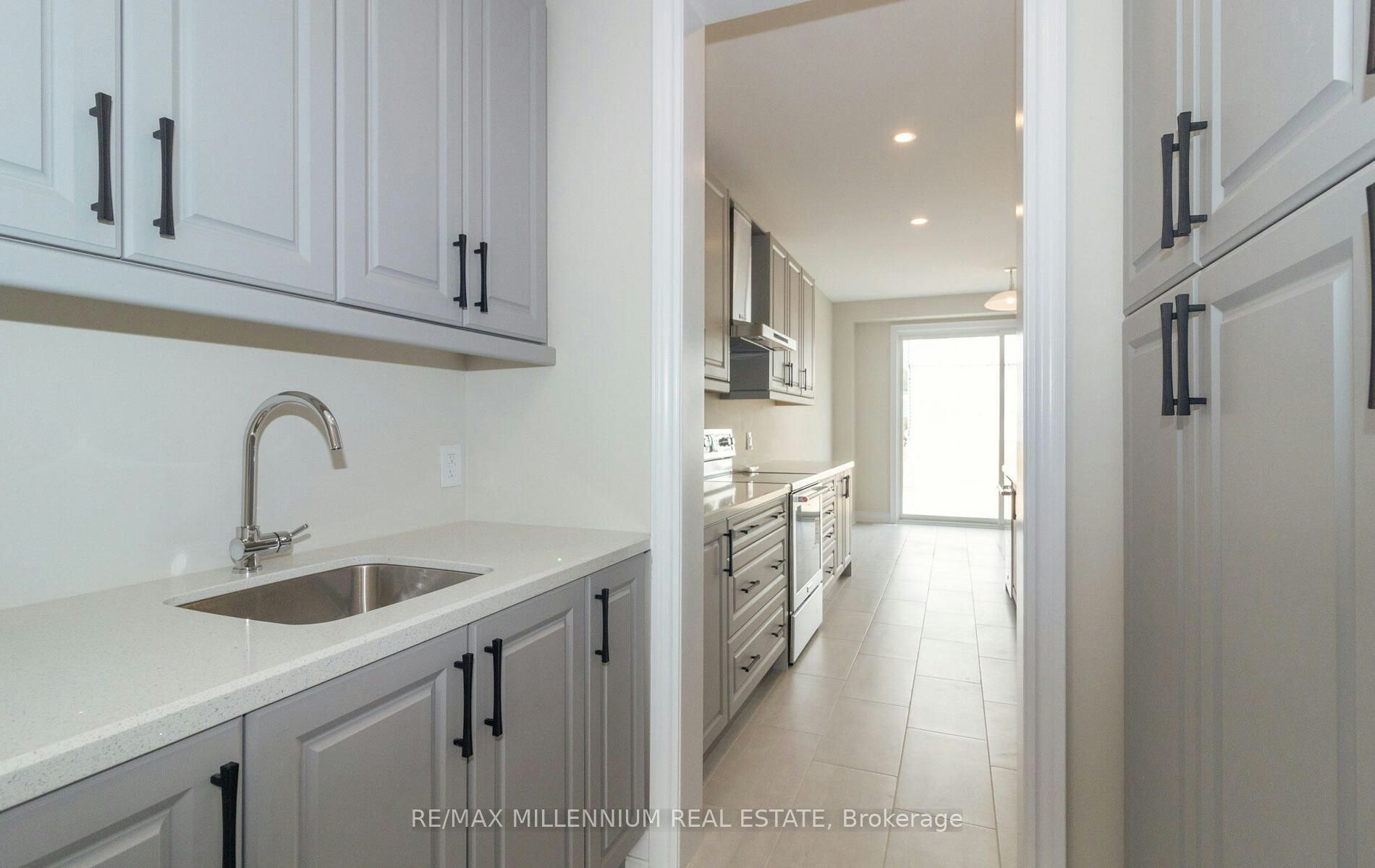 81 Bearberry Road, Springwater, ON, L0L 1Y3 - 8