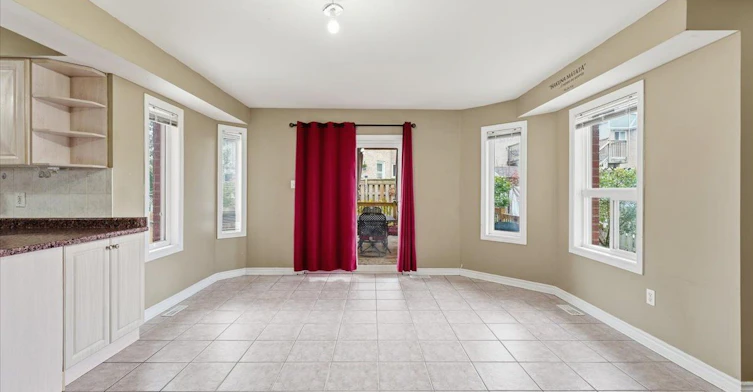 Main/Upper-484 Ferndale Drive N, Barrie, ON, L4N 0S1 - 11