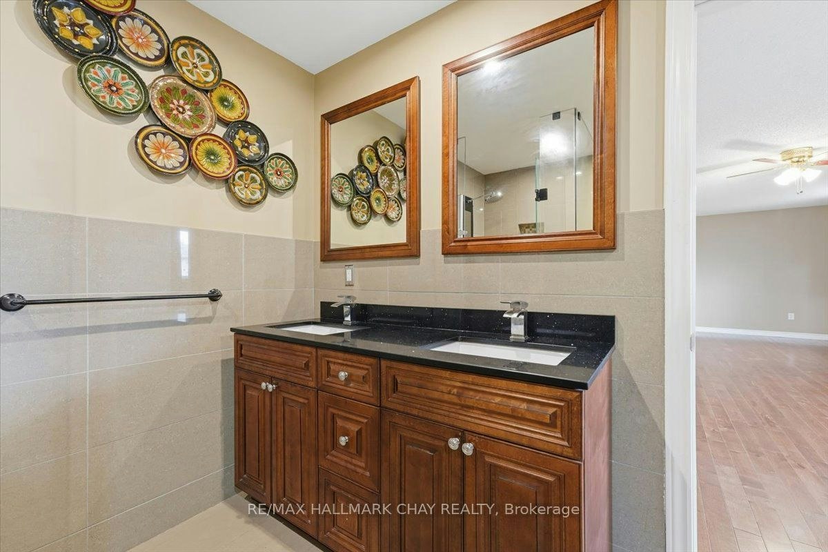 Main/Upper-484 Ferndale Drive N, Barrie, ON, L4N 0S1 - 19