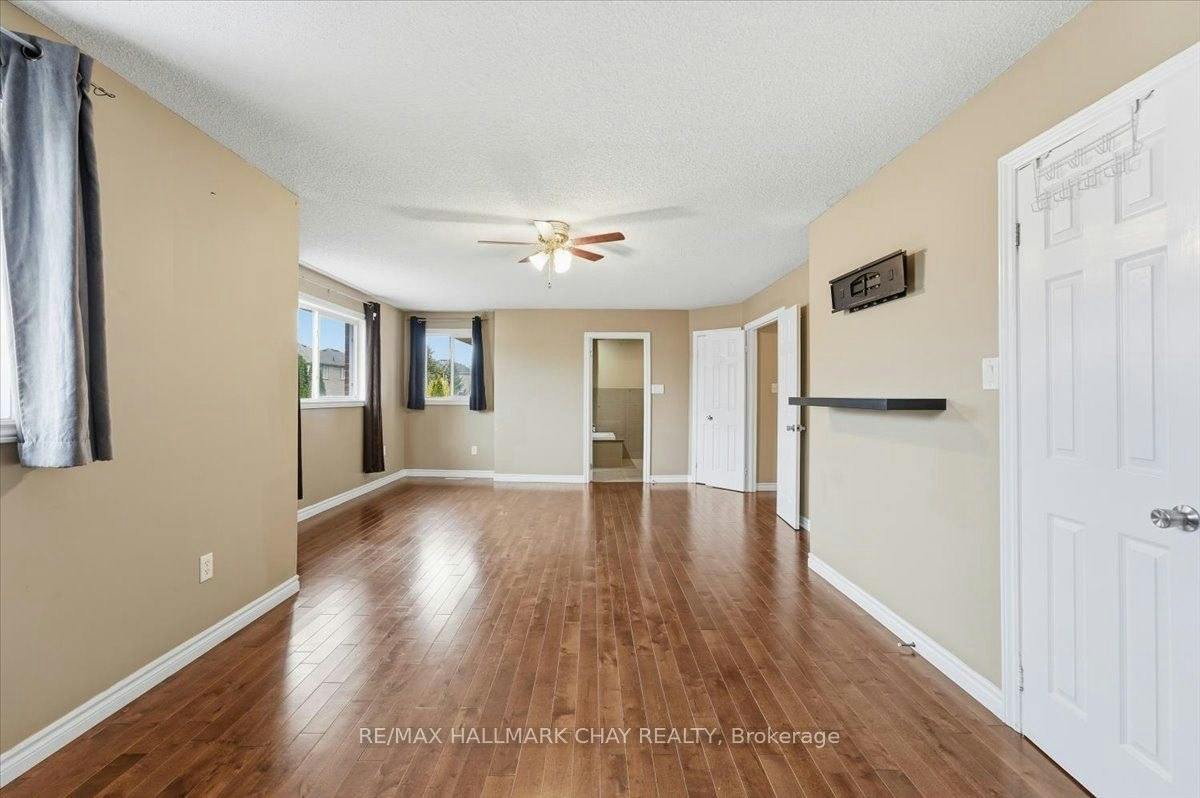 Main/Upper-484 Ferndale Drive N, Barrie, ON, L4N 0S1 - 17