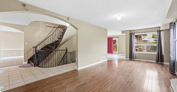Main/Upper-484 Ferndale Drive N, Barrie, ON, L4N 0S1 - 8