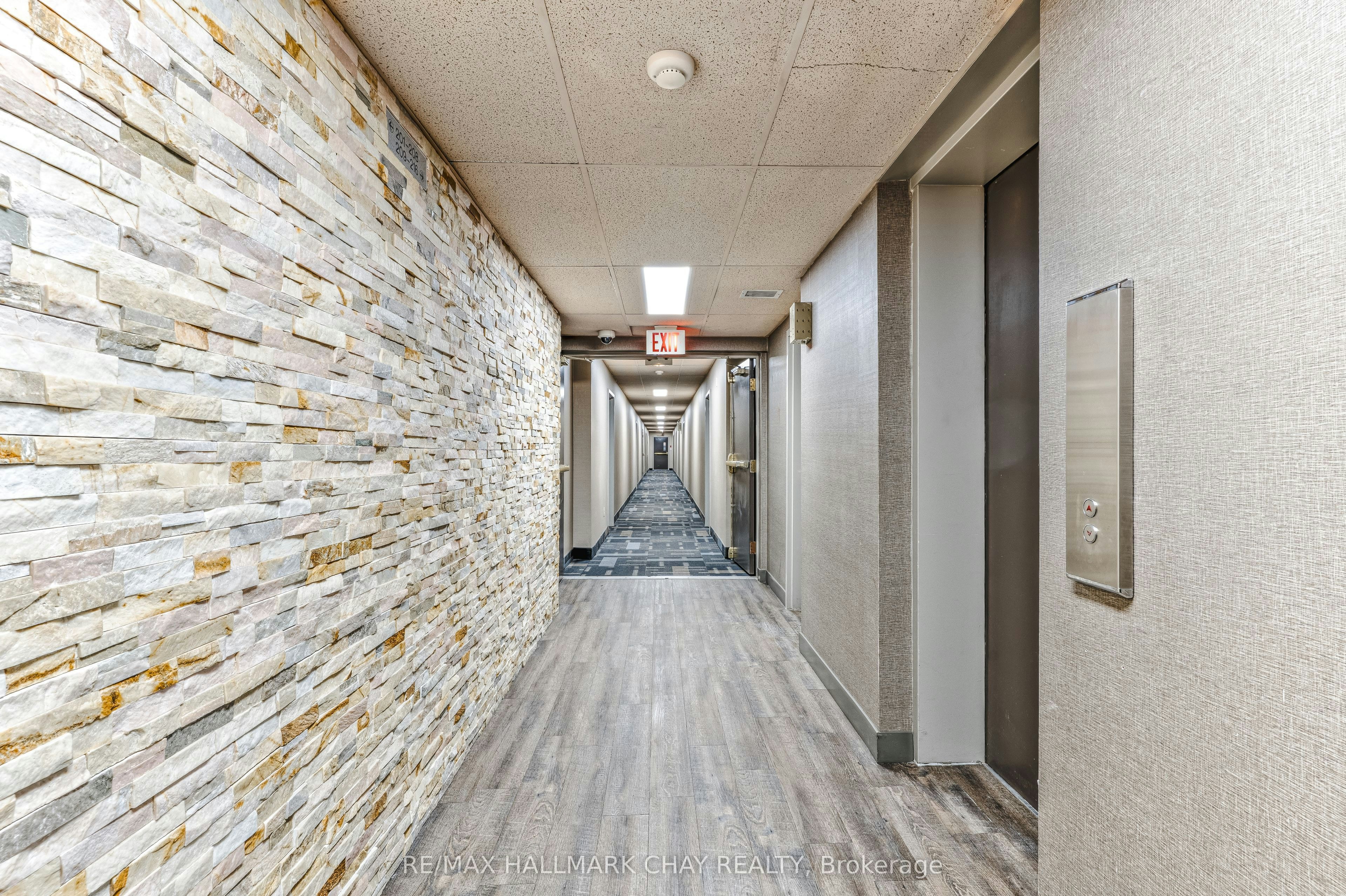 216-120 Bell Farm Road, Barrie, ON, L4M 6J2 - 5