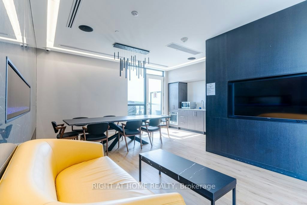 409-681 Yonge Street, Barrie, ON, L4N 4E8 - 27